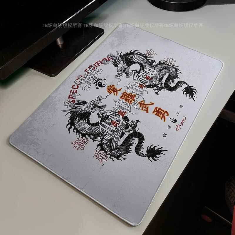 レトロドラゴンタリスマンマウスパッド邪悪な憎しみゴシップフォ - Gaming Accessories For Desk のレビューと価格